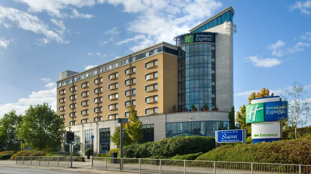 Hotel Reservation in London Without Payment | Book Now Pay Later